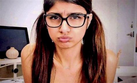 mia khalfia porno|Mia Khalifa Porn Videos 